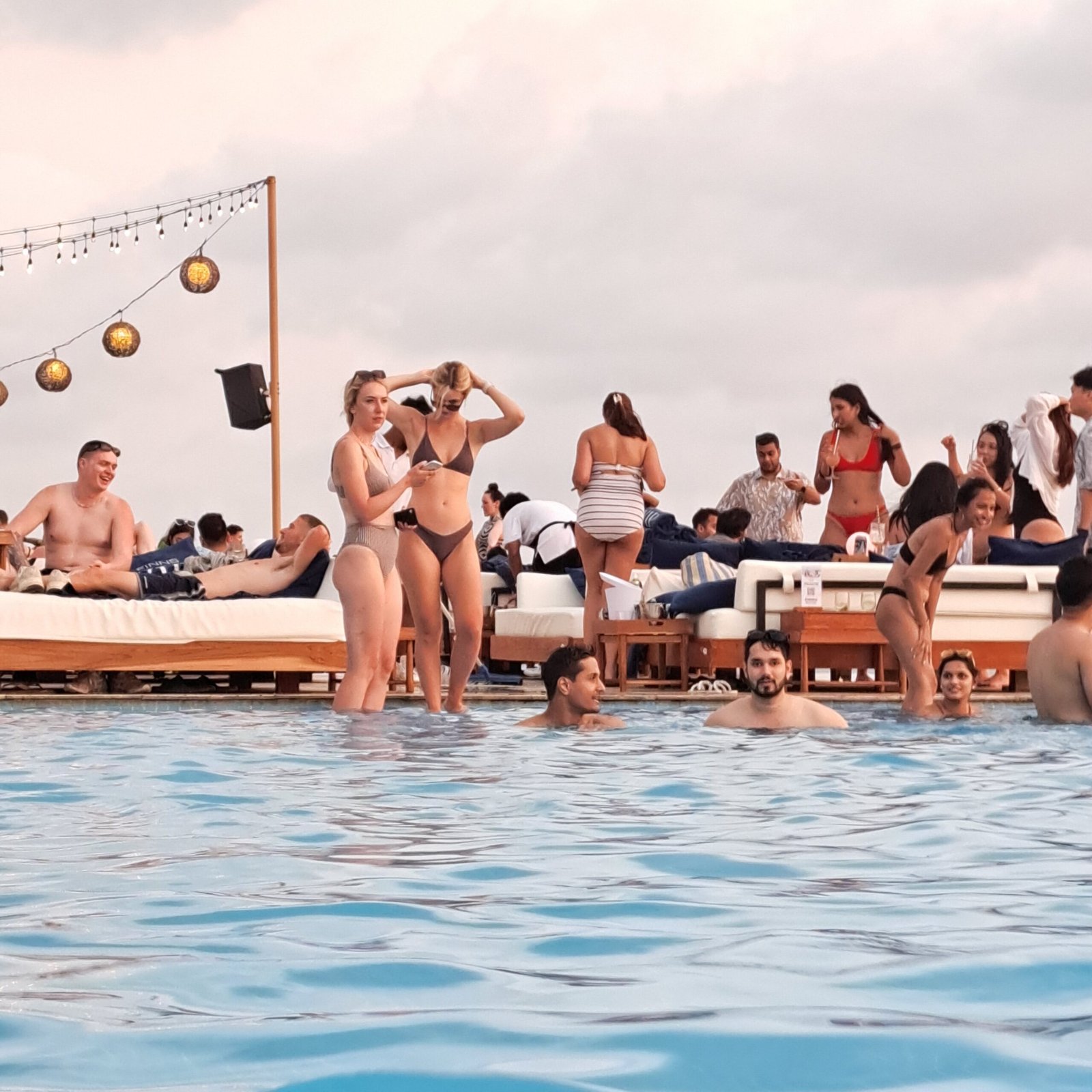 Finns Beach Club – Canggu, Bali